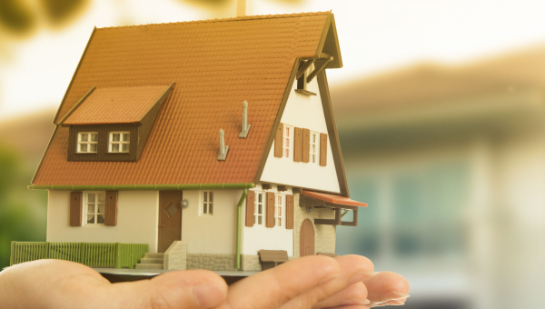 Find out the pros and cons of selling your Houston house in as-is condition.